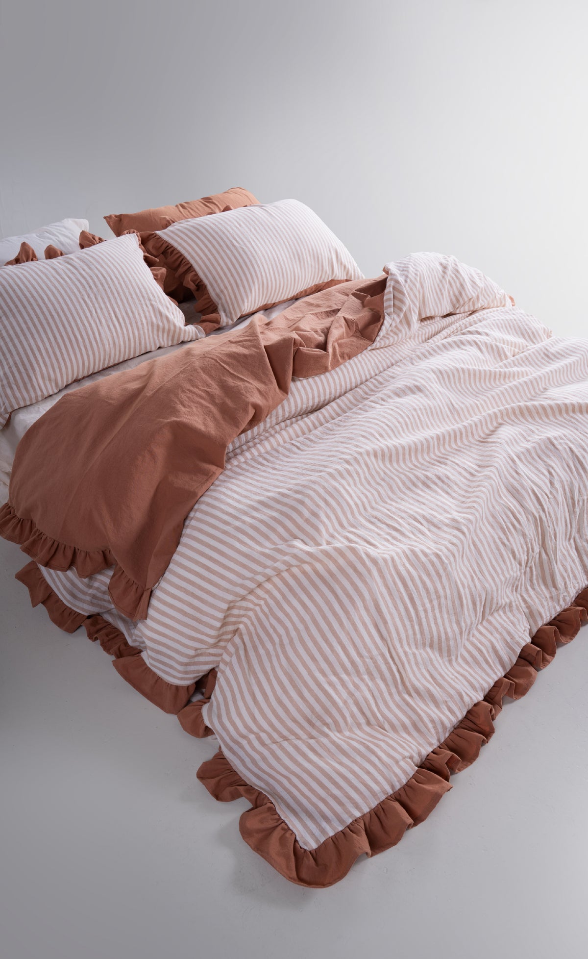LIMASSO %100 Pamuk Garment Washed Çizgili Fırfırlı Nevresim Takımı - Marrakesh